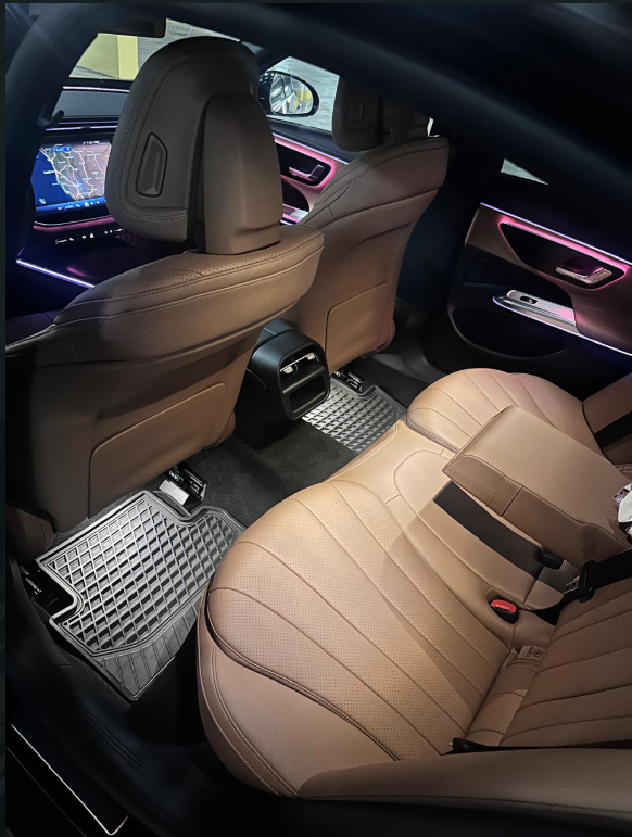 Mercedes Class E 220 interior